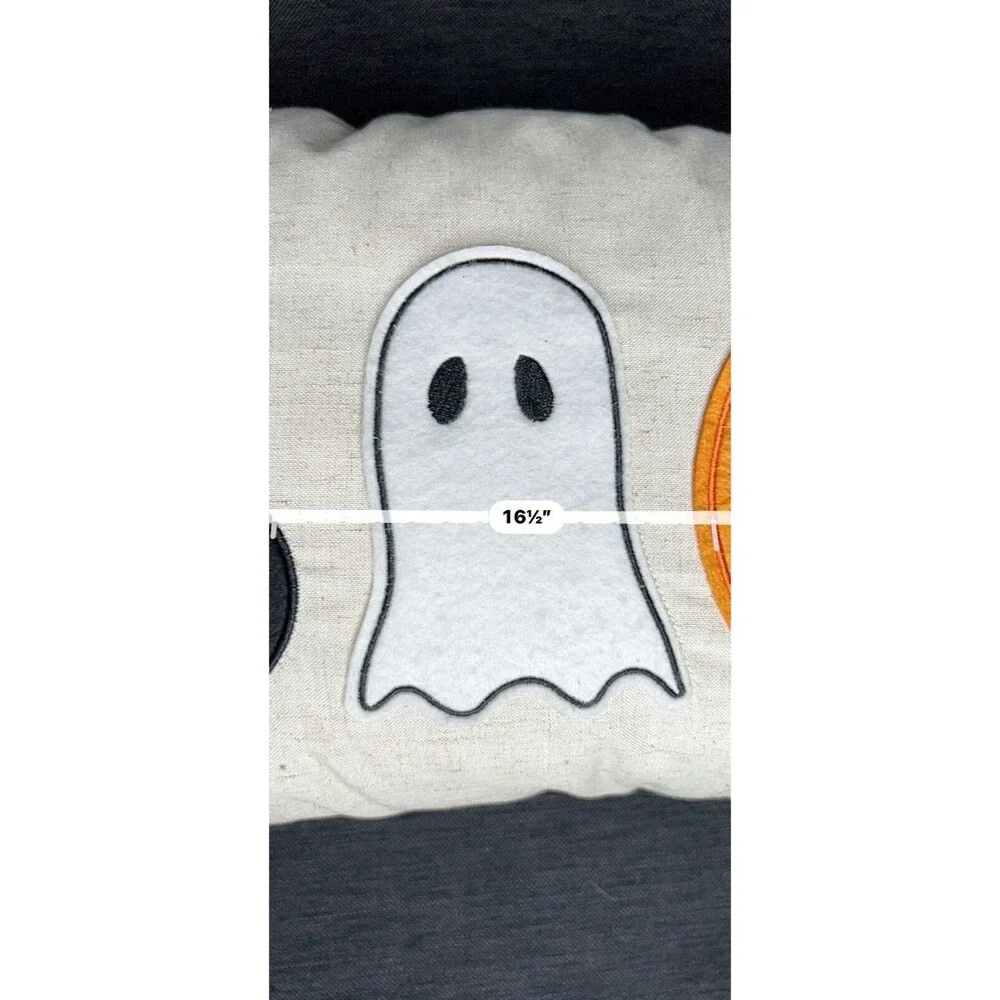 live spooky halloween throw